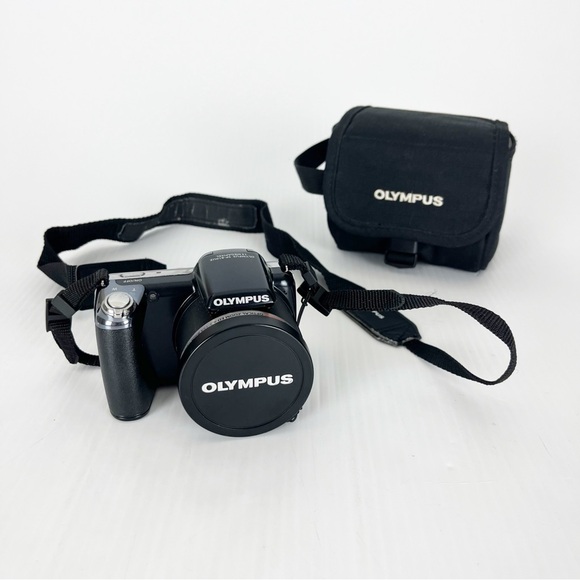 Olympus SP-810UZ 14 MP Digital Camera with Case Untested AS IS - Picture 1 of 6